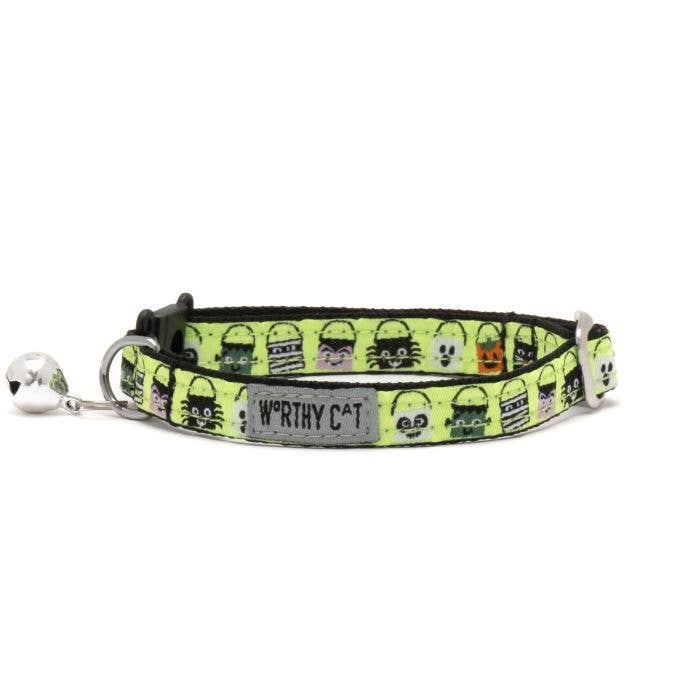 Worthy Cat - Tricks for Treats Cat Collar
